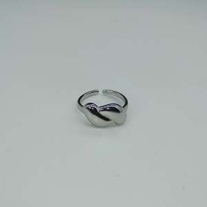 Fashion <b>Rings</b> 316L Stainless Steel PVD Gold Plating Sustainable Resistant Design - Product Image 1