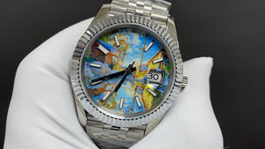 Le Franc est plein et délicat. Avec un savoir-faire de pointe, il récompense la confiance de tous. Montre mécanique pour homme - Product Image 3