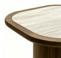 Table d'appoint carrée Elloak, table d'appoint sur piétement en bois de noyer avec plateau en pierre crème, coins arrondis, style moderne minimaliste