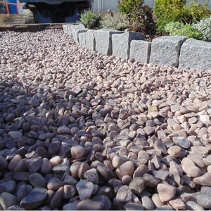 Vietnam Factory Direct Supplies Natural Pebble Tumbled Pink Pebble <b>Stone</b> for Terrazzo Floor Landscaping Outdoor Gravel Pebbles - Product Image 4