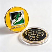 Pièce de monnaie de football en émail souple personnalisée pour arbitre de football, avec capsule de rangement