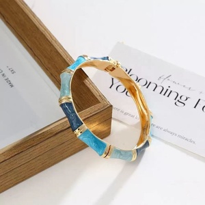 Factory Wholesale Fashionable Plant Knot Shaped Jade Electroplated Christian Bangle Hand Jewelry Drip Oil Color Matching - Product Image 4