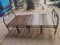 Lit pliant simple en métal, best-seller de notre usine depuis 20 ans, idéal pour les hôtels et les chambres, avec cadre en fer, design durable et gain de place