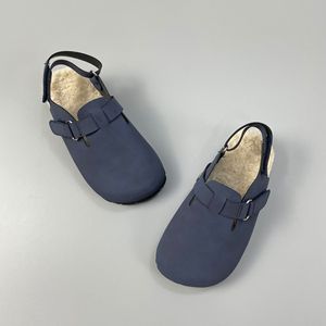 Chaussons unisexes chauds en similicuir suédé doux pour l'automne et l'hiver, sabots doux avec boucle - Product Image 6