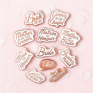 Pin de Esmalte Personalizado para Boda, Diseño Gratuito, Venta al por Mayor, Metal Plateado, Pintura Personalizada, Acabado Mate, Pin de Esmalte para Novia, <span class=keywords><strong>Regalo</strong></span> para Damas de Honor - Product Image 1