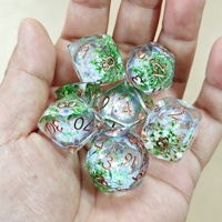 LuxeRoll – Ensemble de dés en résine à découpe précise, faits à la main, 7 pièces, dés polyédriques à noyau liquide pour jeux de rôle de table (RPG) et D&D – Vente en gros et personnalisation