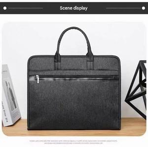 Sac à main pour ordinateur portable de haute qualité pour hommes et femmes, en tissu Oxford, portable, à double fermeture éclair, avec logo personnalisé, sac messager traditionnel pour le bureau. - Product Image 2