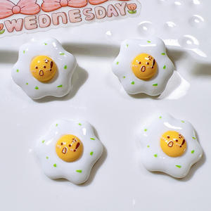 100 pz/borsa <span class=keywords><strong>Emoji</strong></span> portachiavi in resina per Slime custodia Mobile decorazione artigianale artigianale - Product Image 4