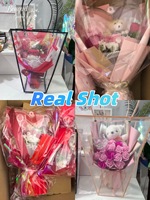 Vente flash - Bouquet de fleurs de savon en forme de rose éternelle et d'ours en peluche en forme de cœur, couleur personnalisée, 28x20cm, Saint-Valentin, Fête des Mères