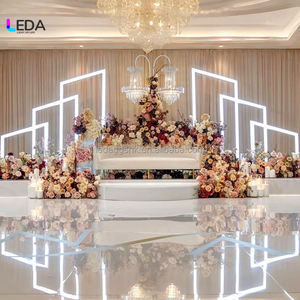 Arche Lumineuse LEDA pour Scène de Mariage, Tunnel de Mariage, Écran LED Élégant en Alliage d'Aluminium pour Décoration de Mariage - Product Image 1