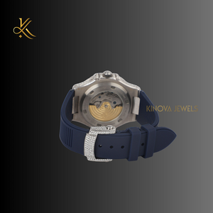 Reloj de lujo con diamantes Moissanite de calidad excepcional diseñado para una impresión duradera con un brillo impresionante - Product Image 3