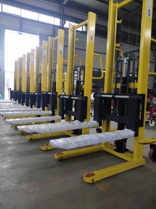 Apilador de palés Manual hidráulico de <span class=keywords><strong>1</strong></span> tonelada y 3 toneladas, montacargas de mano de <span class=keywords><strong>1</strong></span> tonelada, apilador de palés manual, montacargas de construcción manual - Product Image 3