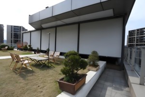 Ngoài trời không thấm nước uv-khối nén đường sắt tự động điện Con lăn Mù (dù để che nắng cho ban công Patio) - Product Image 5