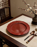 Assiettes de présentation en plastique de 13 pouces, motif géométrique doré, pour la location de matériel de réception de mariage, vaisselle décorative pour banquets et usage domestique