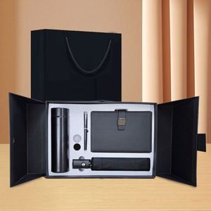 Agenda en cuir de luxe A5 personnalisé haut de gamme pour entreprises, ensemble cadeau de carnet et stylo personnalisé - Product Image 4