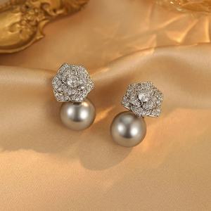 Women's Retro Style New Fashionable <b>Stud</b> Earrings Light Luxury Simple High-end Charm Camellia S925 <b>Silver</b> Needle Pearl Accents - Product Image 6