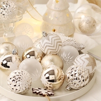 Ensemble de 16 boules de Noël dorées et blanches de 6 cm/8 cm, décorations incassables avec paillettes et finition mate pour arbre de Noël