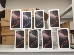 ของแท้สำหรับ iPhone 16 16 16 PRO MAX 16 PRO 256GB/512GB โทรศัพท์มือถือสมาร์ทโฟนปลดล็อค5G ระบบ IOS ที่ใช้สำหรับ iPhone 15 - Product Image 3