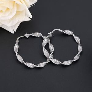 JXX Fashion, Nuevos Aretes de Aro Chapados en Oro de 14k/24k, Aretes Perforados, Accesorios para Mujer, Regalo de Joyería, Venta al Por Mayor - Product Image 3