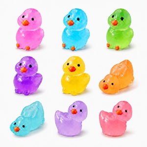Vente en gros de mini-canards en résine qui brillent dans le noir, couleurs assorties, décorations pour le jardin, le tableau de bord de la voiture, la décoration intérieure - Product Image 1