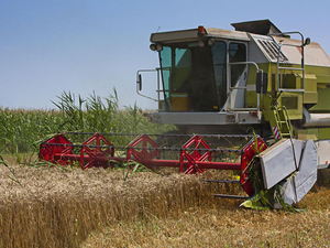 80 <span class=keywords><strong>HP</strong></span> GE80 moissonneuse batteuse à roues à vendre machines agricoles avec noyau de boîte de vitesses roulement moteur pompe à engrenages composants PLC - Product Image 3