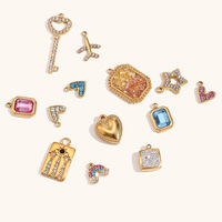 Pendentif Breloque Mignon en Acier Inoxydable Plaqué Or 14K, Motifs Cœur, Étoile, Couronne, Sertissage Zircon, Hypoallergénique, Vente en Gros OEM