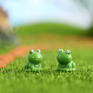 3Dかわいいプラスチック製ミニカエルの置物グリーン小さなミニチュアフェアリーガーデンオーナメント小さなカエルの樹脂工芸品 - Product Image 3