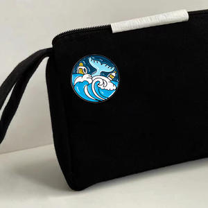 保护海洋动物 - 防污染胸针、环保主题胸针、日常多功能背包配件 - Product Image 2