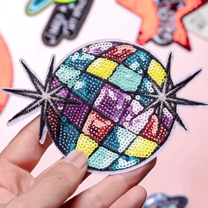 Parches de Lentejuelas Termoadhesivos Retro con Brillo, Labios, Planeta, Estrella, Bola de <span class=keywords><strong>Discoteca</strong></span>, Apliques Bordados para Chaquetas, Zapatos, Bolsos, Decoración DIY - Product Image 2