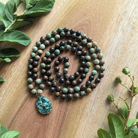 Giok Hijau, Mala Bronzite, Liontin Batu Hijau, Hadiah JapaMala, Kalung Meditasi 108 Simpul Tangan, Perhiasan Yoga, Kristal Penyembuhan