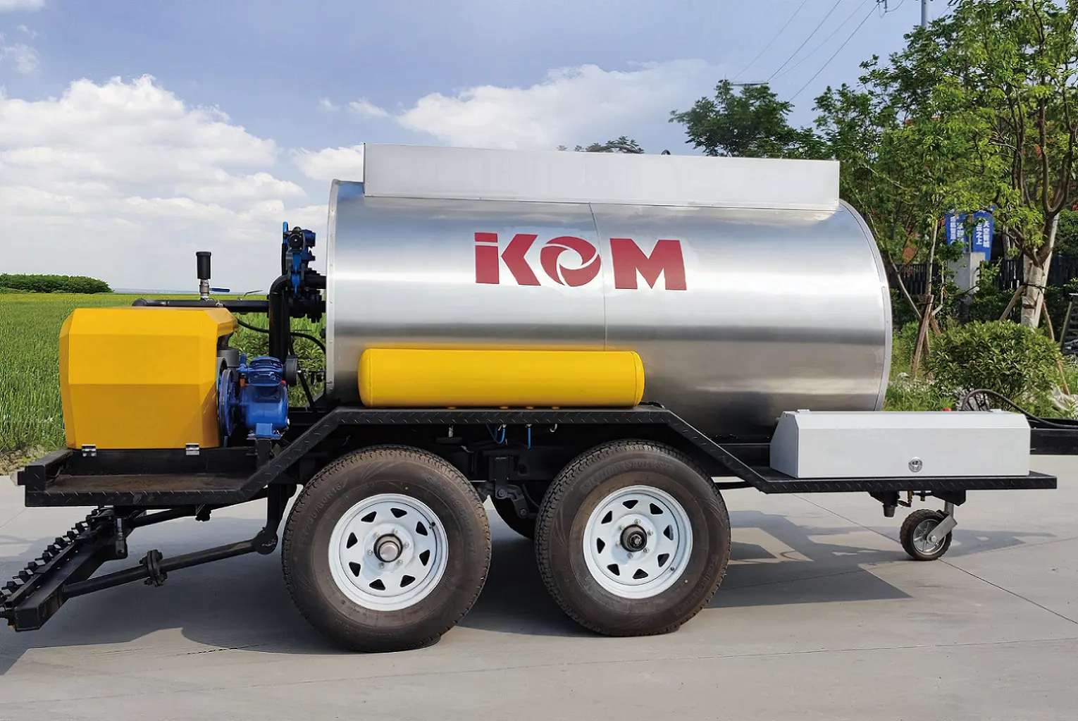 IKOM China Manufacture Pakistan Hot Sale Trailer Bitumen Asphalt distributor