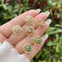 Boucles d'oreilles tendance en cuivre plaqué or 18 carats avec zircon rotatif en forme de fleur, disponibles en plusieurs styles pour femmes