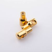 Poteau de câblage électrique à haute conductivité usiné CNC pour connecteur d'alimentation, avec broche terminale en laiton à pas variable et trou traversant