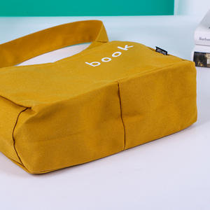 Vente en gros de sacs <span class=keywords><strong>Tod</strong></span> à fermeture éclair imprimés avec logo personnalisé pour femmes, sac fourre-tout vierge en toile de coton pliable et réutilisable à la mode dans un style uni/ - Product Image 3