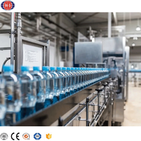 Ligne de production de bouteilles industrielles avec bande transporteuse