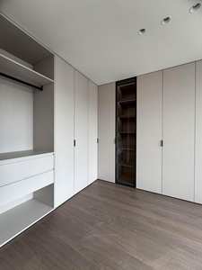 งานประณีตทันสมัยห้องนอนเดี่ยวตู้เสื้อผ้าไม้บานเลื่อนประตูตู้เสื้อผ้าดีไซน์ตามสั่งเฟอร์นิเจอร์โรงแรมห้องรับแขก - Product Image 5