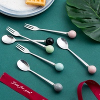 Ensemble élégant et durable de mini-fourchettes et cuillères en acier inoxydable avec manche en céramique pour fruits, desserts, café, thé, cuisine, maison, vaisselle de table
