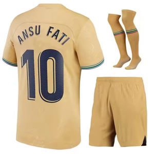 Maillot de football rétro vintage 100% polyester séchage rapide antibactérien personnalisable avec nom et numéros d'équipe pour homme – Collection été - Product Image 5