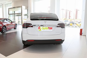 <span class=keywords><strong>Tesla</strong></span> <span class=keywords><strong>Model</strong></span> <span class=keywords><strong>X</strong></span> AWD SUV Elettrico di Medie-Grandi <span class=keywords><strong>Dimensioni</strong></span> con Velocità Massima di 250 km/h, 493kW, 670CV - Product Image 5