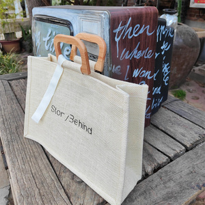 Bolso de mano de yute ecológico para mujer con asa de bambú Bolso de playa de viaje de compras de lino duradero Patrón impreso - Product Image 1