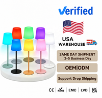Lampe de table moderne à LED RGB sans fil avec télécommande, 16 couleurs vibrantes, 4 modes d'éclairage dynamiques, veilleuse à intensité variable pour salle de lecture