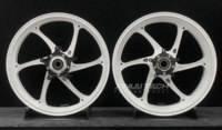 Jantes de moto sport en alliage monobloc forgées sur mesure BJXL, 17 pouces, blanc brillant, 5 rayons, renforcées, pour Honda CBR600RR