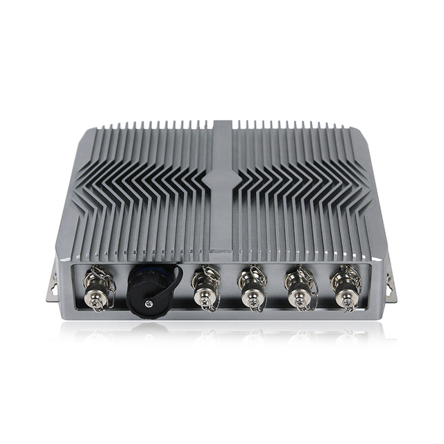 Linux Embedded Mini PC M12 Waterproof Multiple Ports CE ROHS FCC Certified Industrial Control Computer