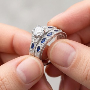 Anello da Uomo Trendy con Micro Pavé <span class=keywords><strong>di</strong></span> Zirconi Cubici, Anello Impilabile da Donna a Forma <span class=keywords><strong>di</strong></span> Fiore per <span class=keywords><strong>Matrimonio</strong></span>, Fidanzamento, Set <span class=keywords><strong>di</strong></span> Gioielli per Coppie - Product Image 3