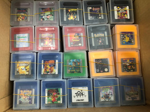Cartouche de jeu Game Boy Color avec circuit imprimé complet, économie de batterie, Pokémon Cristal Or Argent Jaune Rouge Bleu Vert - Product Image 4