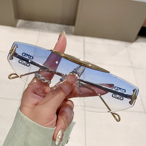 <b>Frameless</b> Cat Eye Sunglasses UV400 Metal <b>Frame</b> Women's Trendy Style For Outings Driving Parties - Product Image 2