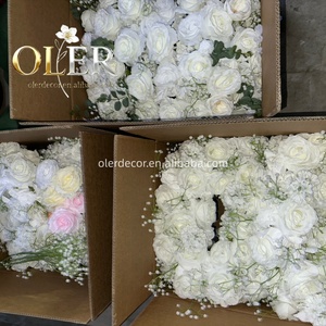 Ghirlanda in Seta Artificiale con Bellissimo Design Floreale, Decorazione Circolare per Porta d'Ingresso, Compleanno, Natale, San Valentino - Product Image 6