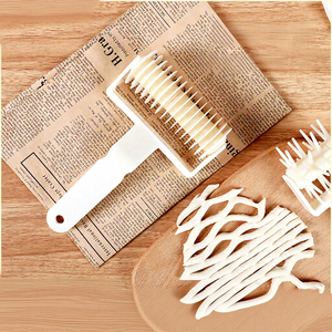 Food-Grade Plastic Dough Lattice Cutter <b>Set</b>, Multi-Size Pizza Roller & Docker for <b>Baking</b> & Pastry Tools Cake Tools & Bakery Prep - Product Image 4