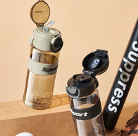 Bouteilles d'eau écologiques modernes pour hommes, femmes et étudiants, avec pailles anti-chute, couvercles pop-up et poignées compactes pour le sport et les voyages