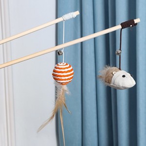 Jouets pour chats en bois de bambou avec clochettes et plumes, jouets interactifs durables pour le divertissement des chats - Product Image 4